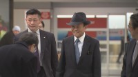 麻生副総裁が米・ニューヨークの空港に到着　トランプ前大統領と会談へ