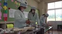 「いつもと同じ味でおいしい」石川・輪島市の小中学校で給食が再開　カレーライスに笑顔