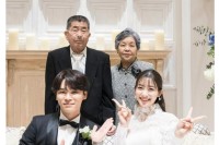 足立梨花さん　祖父の死を報告　「私たちの結婚式を楽しみに」　４月の式での笑顔が遺影に　「私の熱狂的ファンでした」