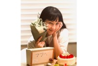 麻生久美子さん　４６歳の誕生日ショット公開　「写真は旦那さんの撮ったあそーさんです。」