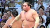 照ノ富士が節目の10度目V 白鵬以来、史上15人目の2桁優勝！優勝決定戦で隆の勝破り3場所ぶり賜杯【大相撲名古屋場所】