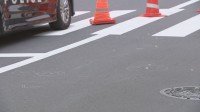 横浜市の路上で男性が倒れているのが見つかる　付近の人が現場から走り去る緑っぽい工事関係車両を目撃　警察はひき逃げ事件として捜査　神奈川県警