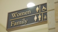 “女性トイレの使用を認めず” アメリカ下院議長が声明発表　トランスジェンダー議員のトイレ問題