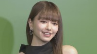 【山本舞香】　今年は「いろいろありすぎた１年」　結婚祝いの花束に笑顔