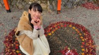 【Perfume】あ～ちゃん　京都府の縁結び神社で紅葉アートに「かわいすぎて恋」