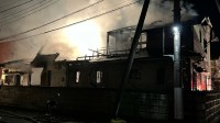 栃木市の2階建て住宅で火事　この家に住む家族の1人と連絡取れず