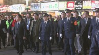 緒方警視総監が新宿・歌舞伎町を巡視　年末年始特別警戒 「立ちんぼ行為」で問題の大久保公園周辺も初めて視察　警視庁