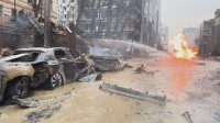 ウクライナ首都キーウにミサイル攻撃　1人死亡11人けが　ロシア国防省「長射程兵器での攻撃への報復」