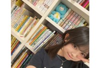 【 キンコン梶原の長女・梶原叶渚 】 「大量の絵本たち」　自宅の本棚公開に　ファン驚愕　「本屋さんできそうなくらい…」