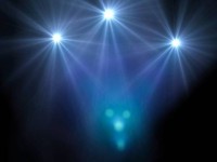 【 劇団四季 】　津波警報発令のため　『赤毛のアン』　きょうの静岡・清水公演が中止