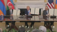 アゼルバイジャンとアルメニア　トランプ大統領の前で和平に向けた共同宣言に署名