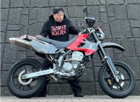 【 レイザーラモンRG 】　ツーリングは「CBで行くので珍車M250Sの写真だけでもどうぞ」　愛車との２ショット公開