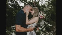 テイラー・スウィフトさんが婚約　NFLのトラビス・ケルシー選手と