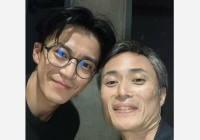 【 こばやし元樹 】　小栗旬さんと２ショット　「我が人生にこの方が降臨するとは夢にも思わず　小栗社長には感謝してもしきれません」