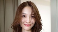 【藤江萌】新ヘアスタイルを公開「オリーブ系だけど暗くなりすぎない透明感カラーにしていただきました！かわいーー」