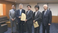 物価・人件費高騰で病院の経営悪化　対応求める要望書を日本医師会などが厚労大臣に提出