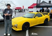 【 田中卓志 】 「富士スピードウェイで頭文字D30thイベントに参加して来ました！楽しかった！」　名車と２ショット