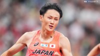 男子200m・鵜澤飛羽が20秒39の組3着で2大会連続の予選突破！“ナルト”ポーズに国立沸く「ほぼ泣きながら走ってました」【世界陸上】