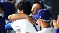 大谷翔平 2試合ぶり52号！直近4試合で3本と追い込みモードでリーグトップに1本差、今季引退のカーショーに捧げる一撃