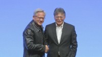NVIDIA・ファンCEO「日本の人々のために」　富士通がNVIDIAとAI領域で「戦略的協業」を発表　2030年までに新たなAIを搭載したロボットの活躍など描く