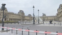 ルーブル美術館で強盗被害　ナポレオンの宝飾品など盗まれる