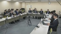 生活保護費引き下げの最高裁違法判決　専門委員会が対応策の報告書案を大筋了承　補償の一部支給と全額支給の両案を盛り込む　厚生労働省