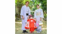 【 河西智美 】　娘の七五三　家族ショットを公開　「おばあちゃん達の愛情がつまったみんなの思い出のお着物」