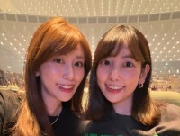 【 中川安奈 】　妹との２ショット写真に　ファン反響　「素敵な姉妹!」「2人そっくりだね」　姉妹でライブを満喫