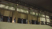 千葉・成田山新勝寺で年末恒例の「すす払い」