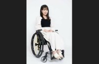 「結婚することだけが幸せではないと思うし」 【〝車いすアイドル〟・猪狩ともか 】 「人それぞれいろんな人生があっていい」　想いつづる