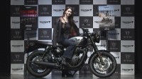 【 ダレノガレ明美 】バイク仲間は“兄のみ”で「バイク仲間が欲しい」と切望　芸人に声かけられるも「人によります」