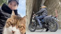 【 染谷俊之 】愛車バイク「GB350」で「内房エリアにツーリング」　ご当地カフェ猫と和みの2ショット