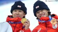 涙の金・戸塚優斗「ピカピカだし重いし」両手に“ゴールドネイル”のゲン担ぎ、銅メダル・19歳の山田琉聖は「重たい」【ミラノ五輪】