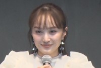 【 ももクロ・百田夏菜子 】イルカにジャンプのサイン出し「気持ちが繋がった気がした」ももクロ×イルカのコラボパフォーマンスに感動