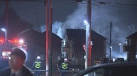 東京・武蔵村山市で住宅計4棟が焼ける火事　火元の住宅に住む30代男性が重傷
