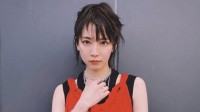 【吉岡里帆】マネージャーがオフショット公開「舞台挨拶衣装、かわいかったから載せます」