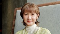 【 がん闘病 】古村比呂さん　「緑内障の検査と　遠近両用メガネの処方へ　眼科に行ってきました」「眼は遠くも近くも衰えて　コンタクトを長くすると　赤くなりがち」