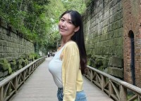 【 穂川果音 】 「猿島」でのオフショット公開　「ジブリのような世界観で、涼しくてよかったです！」