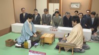 将棋の名人戦七番勝負・第3局始まる　藤井六冠が名人位に王手かけるか糸谷九段が意地見せ1勝返すか　石川・七尾市