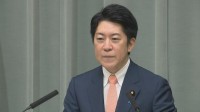 【速報】佐藤官房副長官「必要量確保できている」　カルビーの「ポテトチップス」のパッケージが白黒に変更の方針　中東情勢の緊迫化によるナフサ不足で