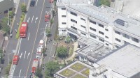 【速報】東京・江戸川区の区立中学校で硫化水素発生か 中学2年の生徒5人が体調不良 警視庁