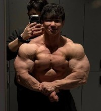 【 横川尚隆 】　脅威の肉体美に　ファン反響　「彼女がポンデリングかと思ったって言っててワロタ」「筋肉着てる見たい」「筋肉界の至宝」　大会への出場も告知