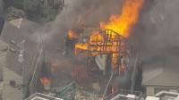 【速報】東京・世田谷区の解体工事現場で火事　消防車など36台で消火活動中