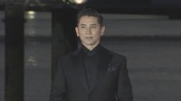 【 本木雅弘 】Snow Man宮舘との華麗なターンで歓声浴びる 挟まれた吉高由里子は困惑「回る勇気はなかったです」