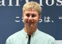 【４児のパパ・ユージ】パパ友との集まり前に妻から苦言〝半ズボンやめて〟　小５・次女からのサプライズにデレデレ〝最高の褒め言葉〟