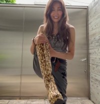 【 工藤静香 】32年前の衣装のブーツ姿を披露「無理矢理履きました」「入れるのに腰壊すかと思った。アーッ！みたいな」