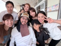 【脳出血で療養中】清原翔さん　佐藤栞里さんら友人と一緒に笑顔「帽子貰ったー！」