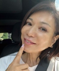 【 堀ちえみ 】 「奥歯のインプラントが緩み、急いで歯科医院へ」「私の場合、舌の移植した側（左の皮弁）の圧が、どうしても普通以上に、奥歯にかかってしまうため」