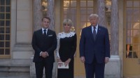 マクロン大統領とトランプ大統領がベルサイユ宮殿で晩さん会 ゼレンスキー大統領と電話会談も