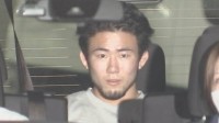 「金を出せ 殺すぞ」東京・渋谷区の路上で会社員男性の首を絞めるなどしてけがさせ金銭を奪おうとしたか　21歳の男2人逮捕　警視庁渋谷署